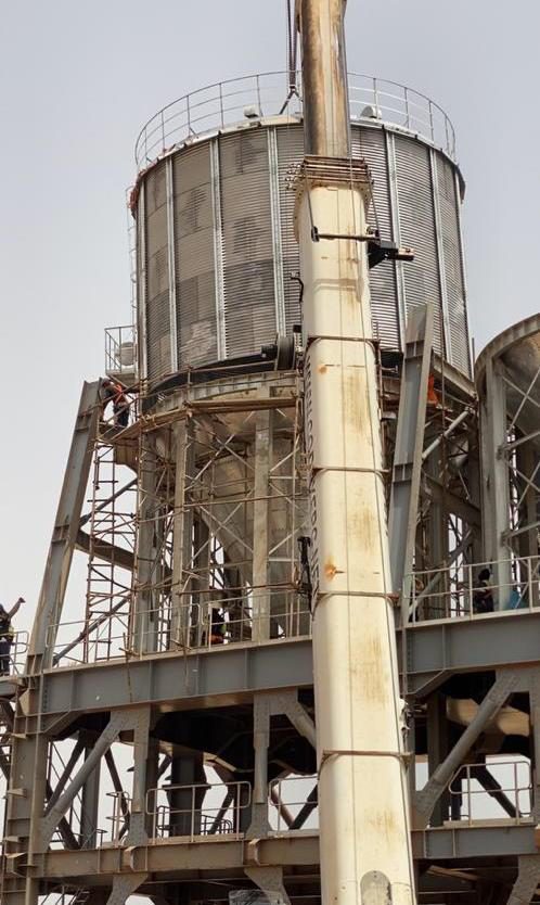 Silo sur structure porteuse